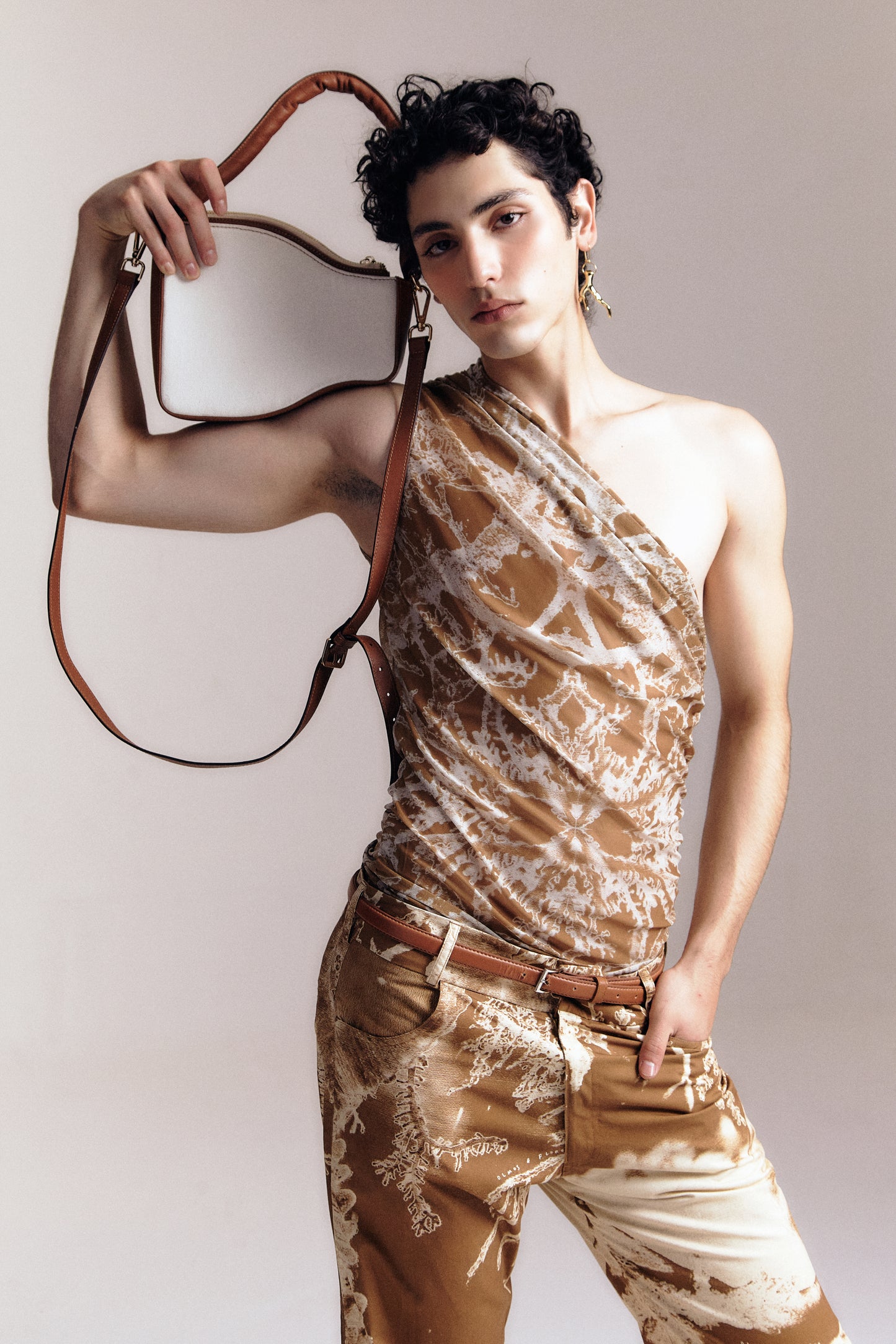 Asymmetric Mesh Top Radiografía