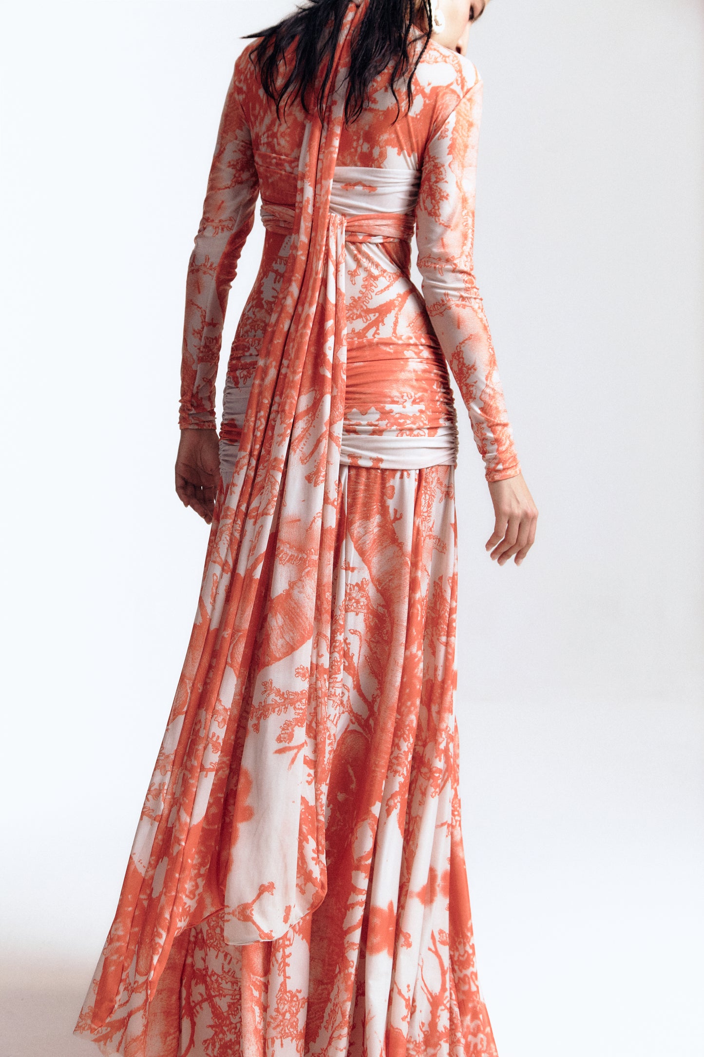 Korallenrotes Netzkleid