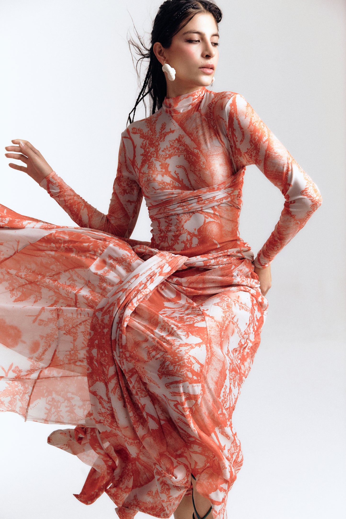 Korallenrotes Netzkleid