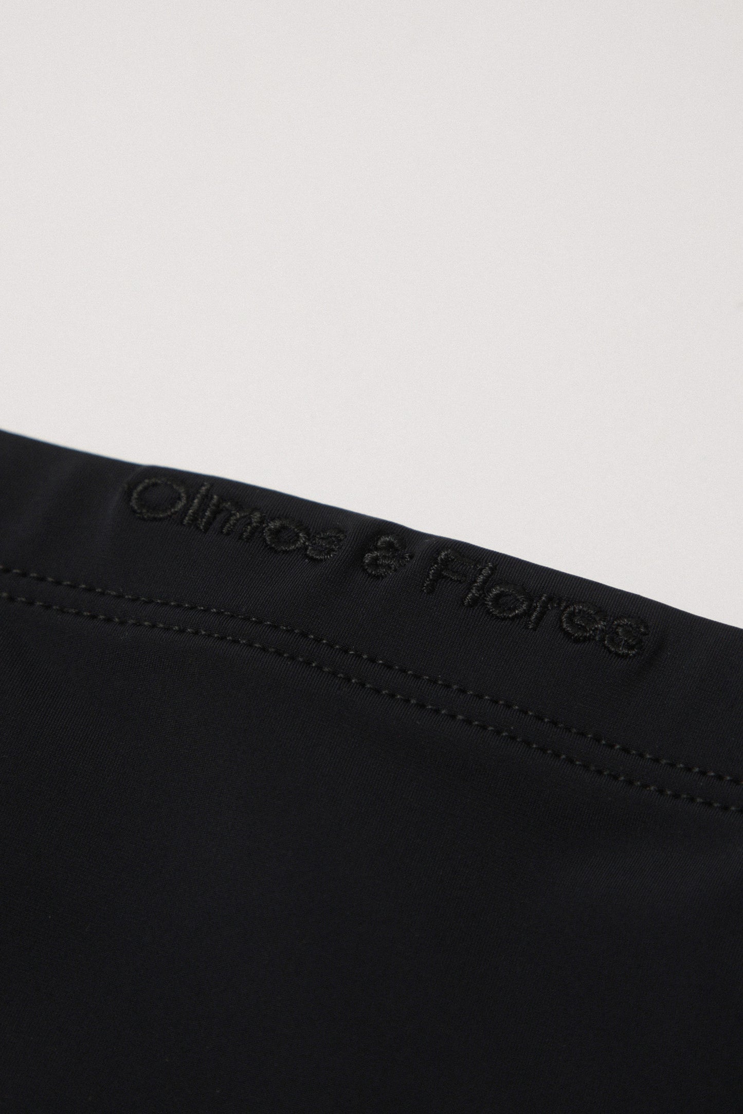 Bañador Brief Herraje Dorado